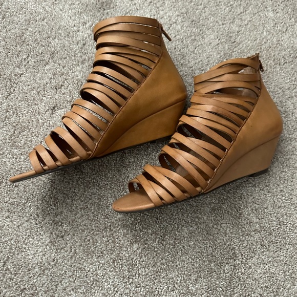 Steve Madden cage sandals 6 cognac - Picture 4 of 8